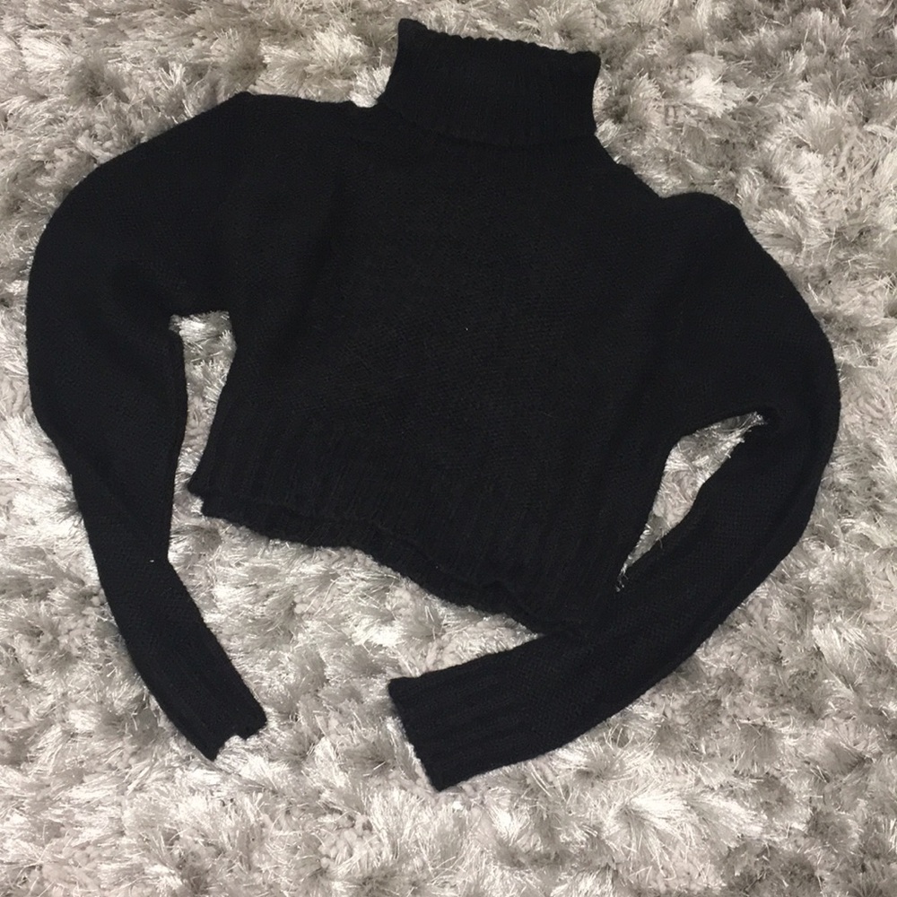 black cropped turtleneck